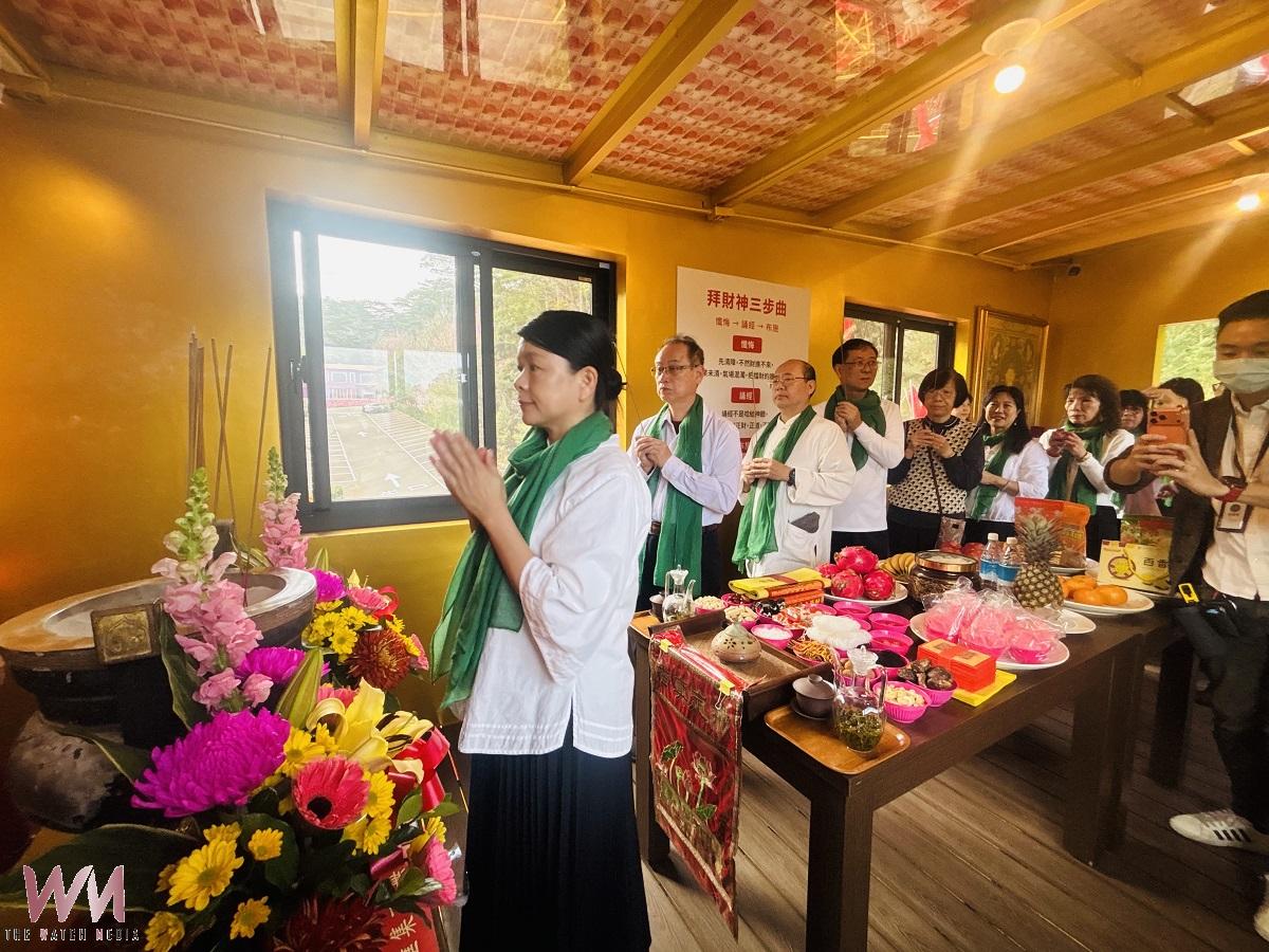 大黑松小倆口埔里元首館財神爺安座祈願全民發財旺來 - https://www.watchmedia01.com