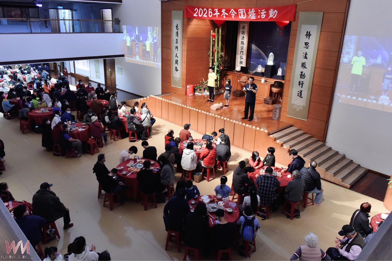 台中慈濟舉辦13場冬令發放 1367戶照顧戶溫馨圍爐 - https://www.watchmedia01.com