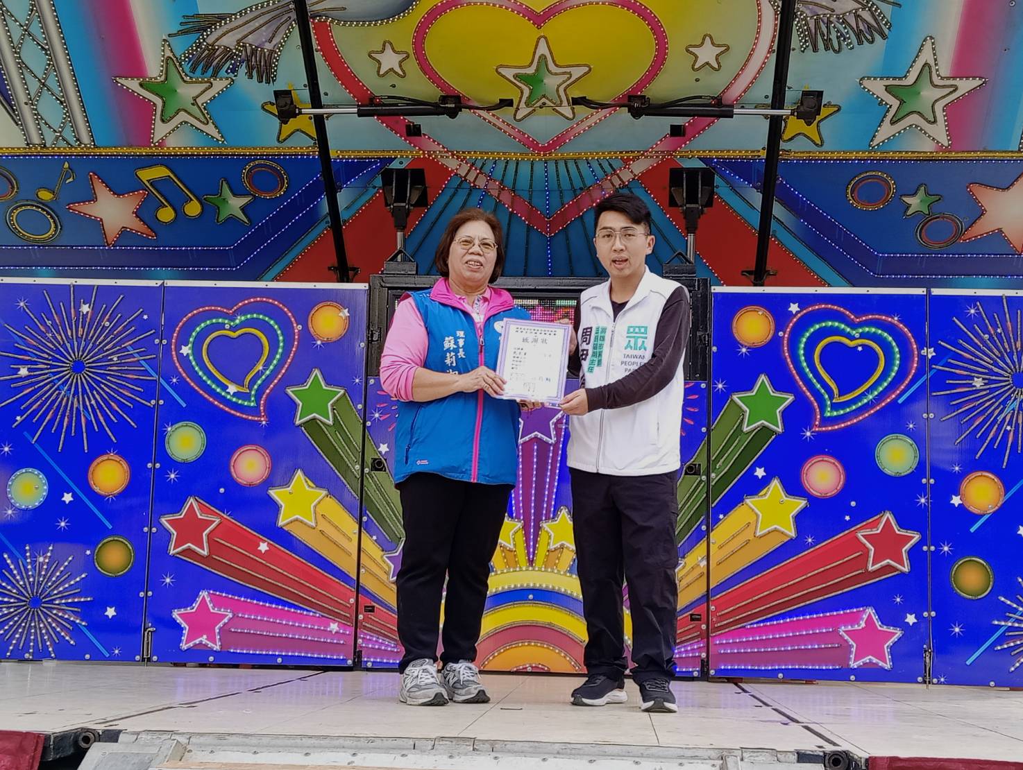 金馬有福迎新春　蘇莉湘理事長攜手地方單位邀書法名家楊國茂大師揮毫送春聯