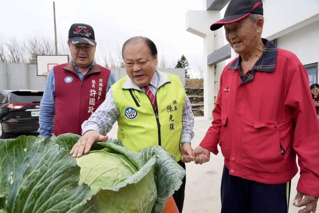 ▲縣長陳光復出席第10屆澎湖新高麗菜王比賽。
