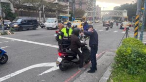 科技輔助 過年不怕塞 土城警開啟 上帝視角 疏導交通 路口不禮讓當心挨罰 55 MEITU 20260202 112745646 300x169 1
