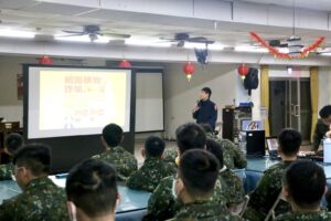 強化官兵法治觀念 警方前進北五堵營區宣導反詐 反毒及交通安全 38 1770030233879 300x200 1