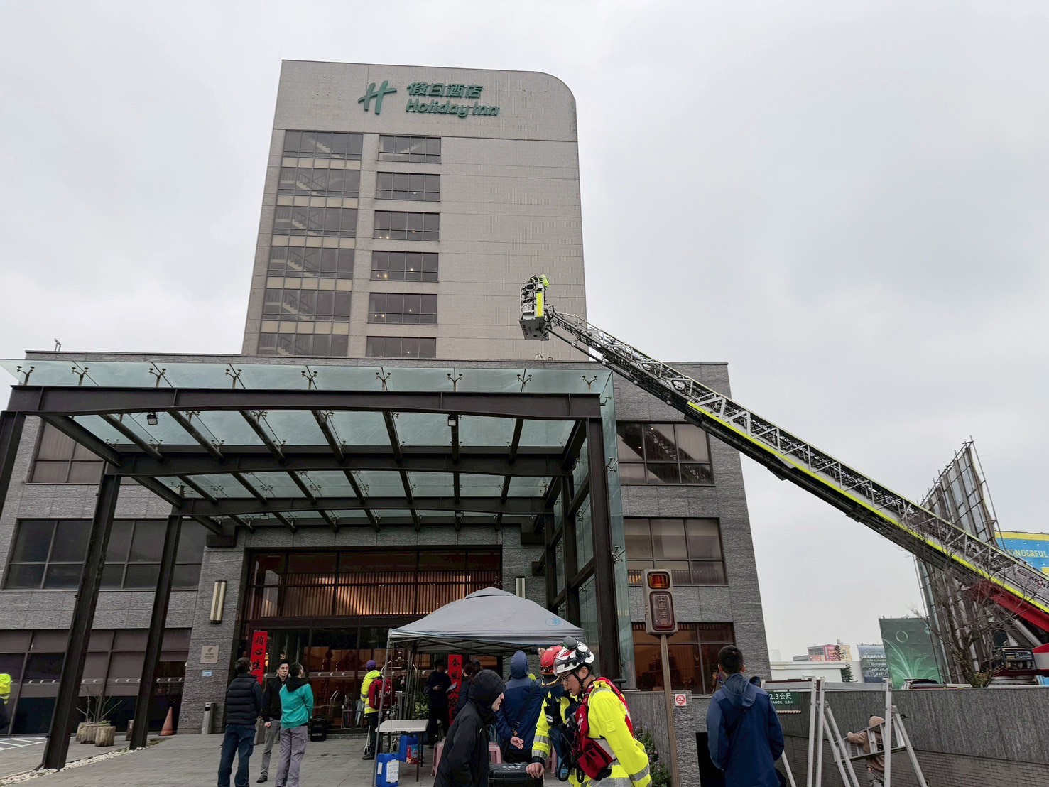 大園消防分隊、旅宿業者攜手舉辦演練 強化火警應變能力 S 59678810 0