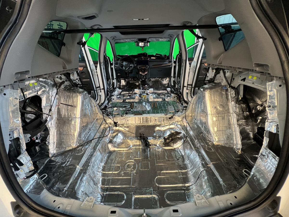 永康區汽車工作室推薦:從局部隔音到全車隔音,車內寧靜度大升級(圖/Medick Marketing Ltd.提供)