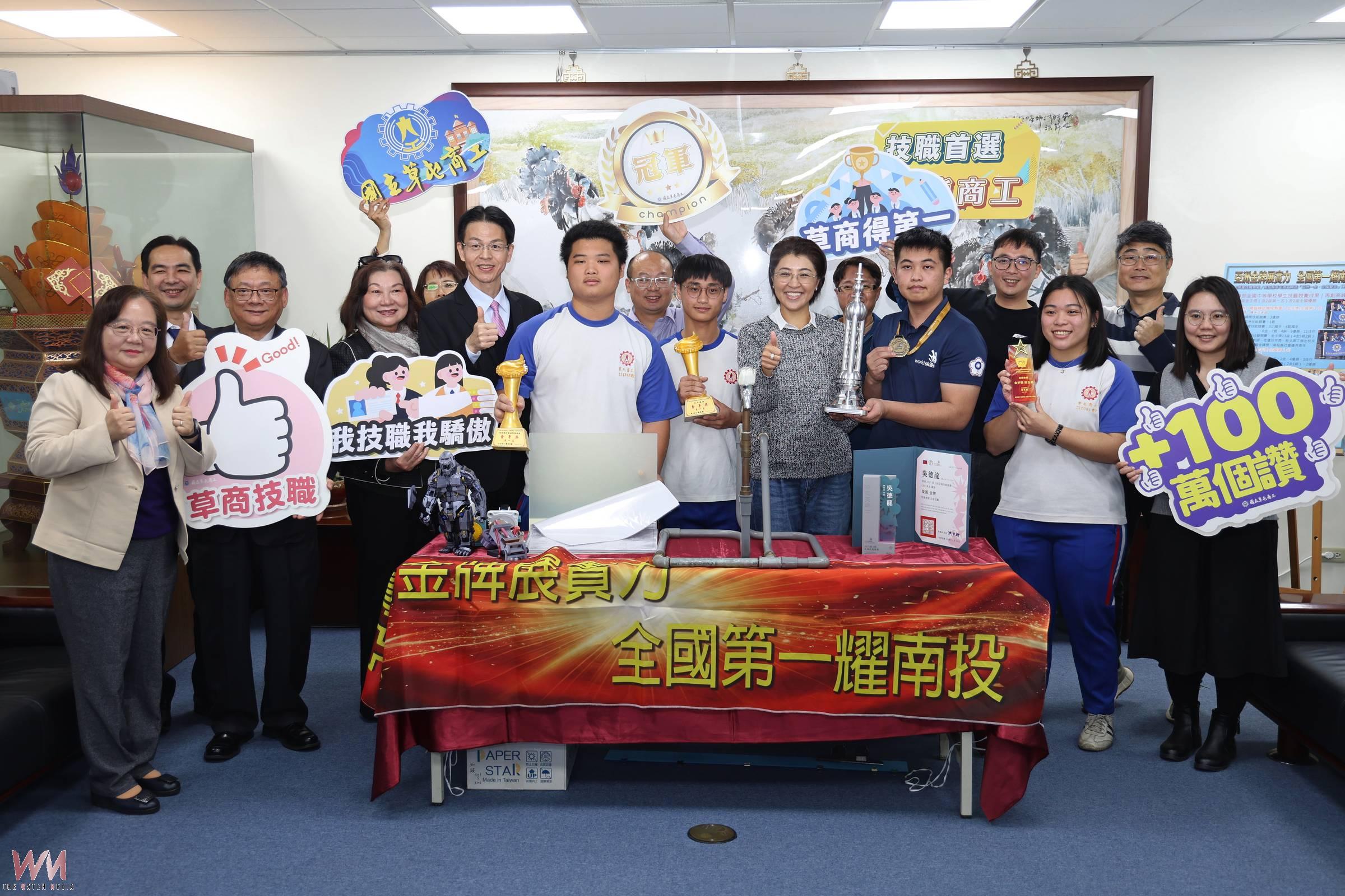 草屯商工 三金榮耀 技擊 國際 許淑華縣長祝賀期勉再接再厲 - https://www.watchmedia01.com