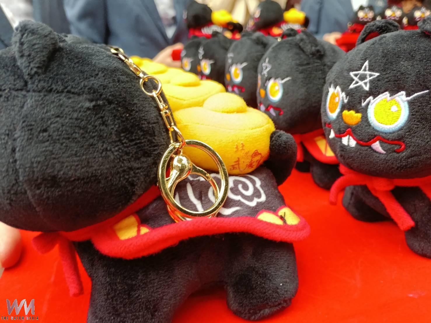 (有影片)/黑虎再度悠遊!北港武德宮攜手悠遊卡公司 「運財黑虎布偶悠遊卡」2月3日起全台開賣 - https://www.watchmedia01.com