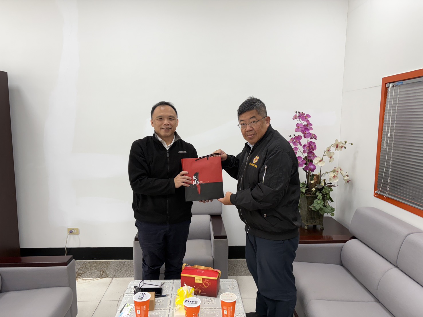 榮服處攜手大葉大學 助退除役官兵學習接軌職場 - https://www.watchmedia01.com