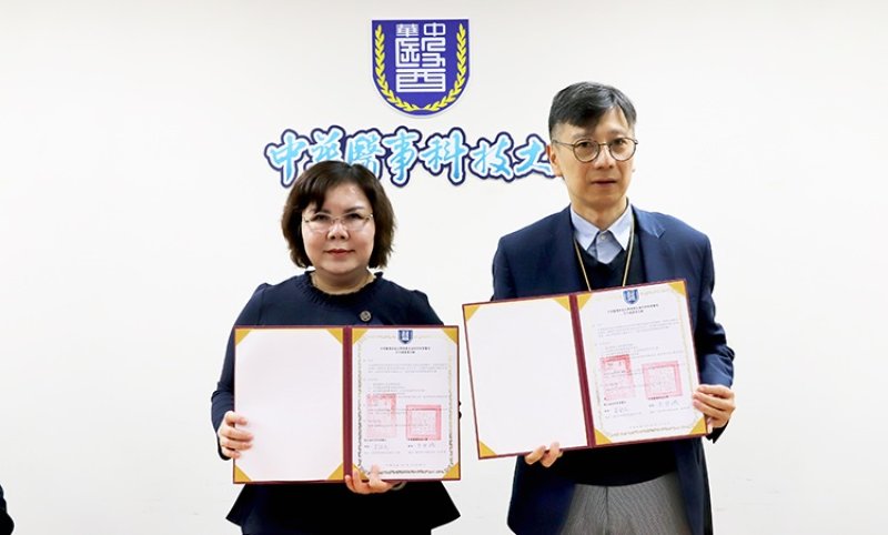 中華醫大與新營醫院簽訂合作備忘錄  共同培育醫護人才與推動學術研究