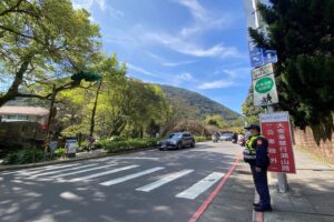 陽明山花季2月5日盛大開幕 北投警公布交管攻略 搭公車賞櫻最愜意 42 MEITU 20260204 125542567 300x200 1