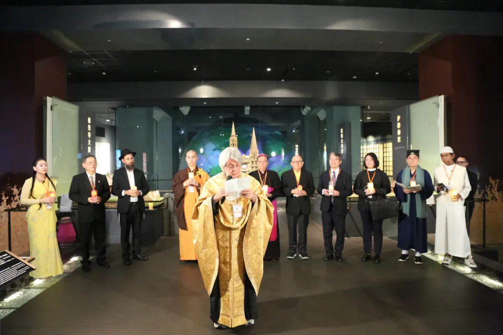 11位宗教領袖分別祝禱祈福。（圖由世界宗教博物館提供）