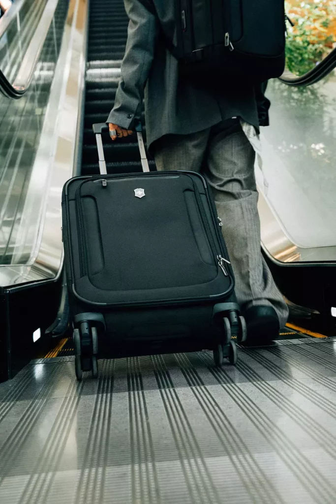 Werks Traveler 7.0 系列為旅人提供更高效的移動力，不讓繁忙旅程打亂專業姿態。