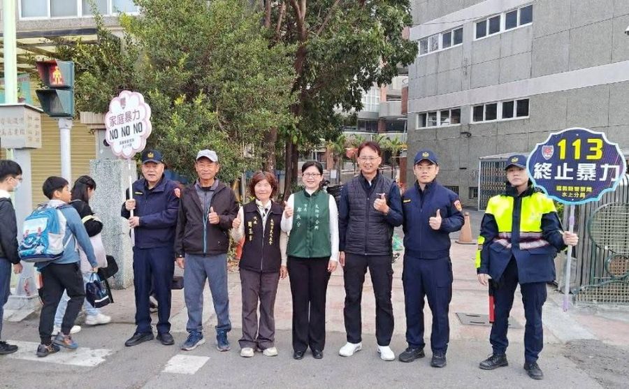 嘉縣各國中小提前開學 嘉縣警執行護童勤務