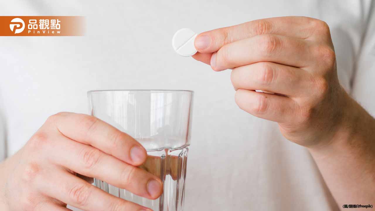 發泡錠千萬不能直接吞! 藥師曝:吸不到氣掛急診