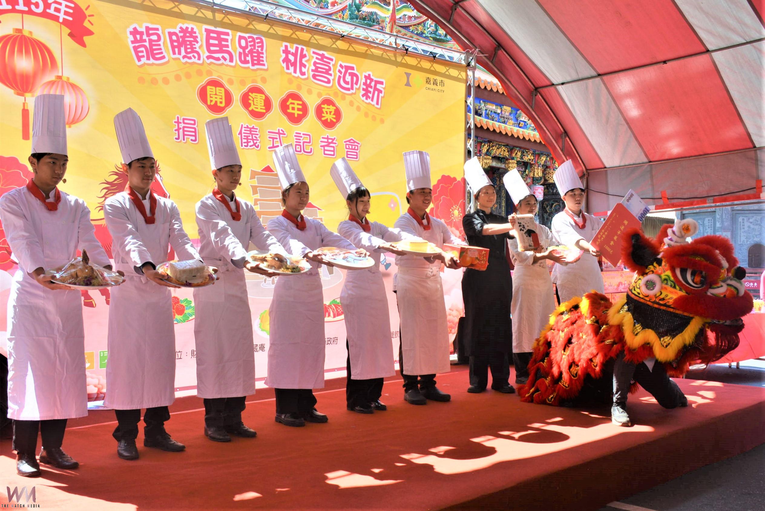 熱騰騰年菜料理 美好的總合助弱勢家庭過好年 - https://www.watchmedia01.com