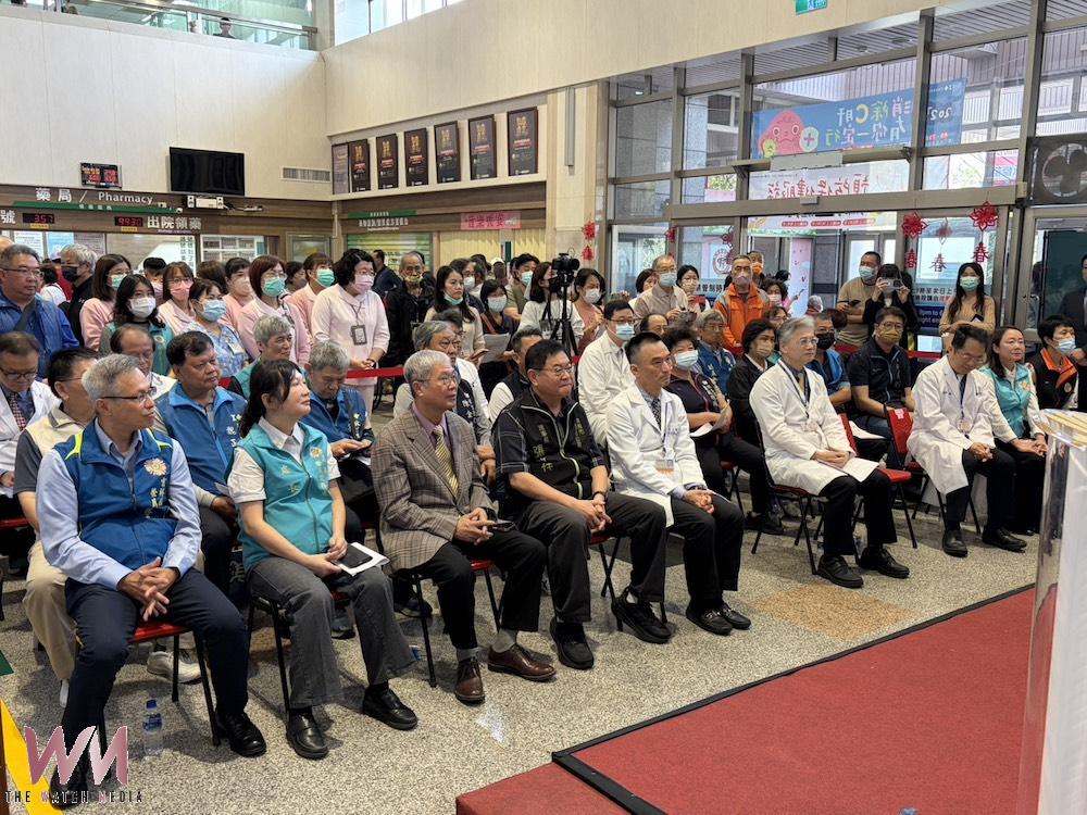 台中榮民總院傅雲慶總院長親率25科55位醫師駐診嘉義榮民分院啟動記者會。(圖/記者陳惲朋攝)
