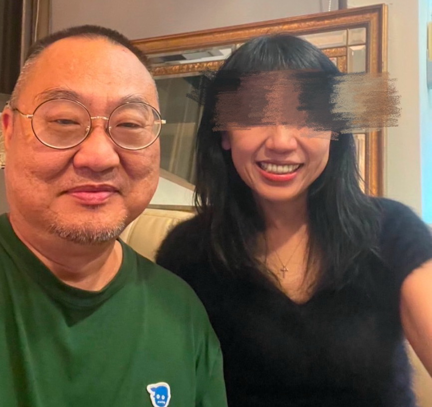 據多名受害人指出，杜叙中曾對外宣稱自己為知名作家瓊瑤及趙薇、林青霞等藝人御用造型師。（圖／民眾提供）