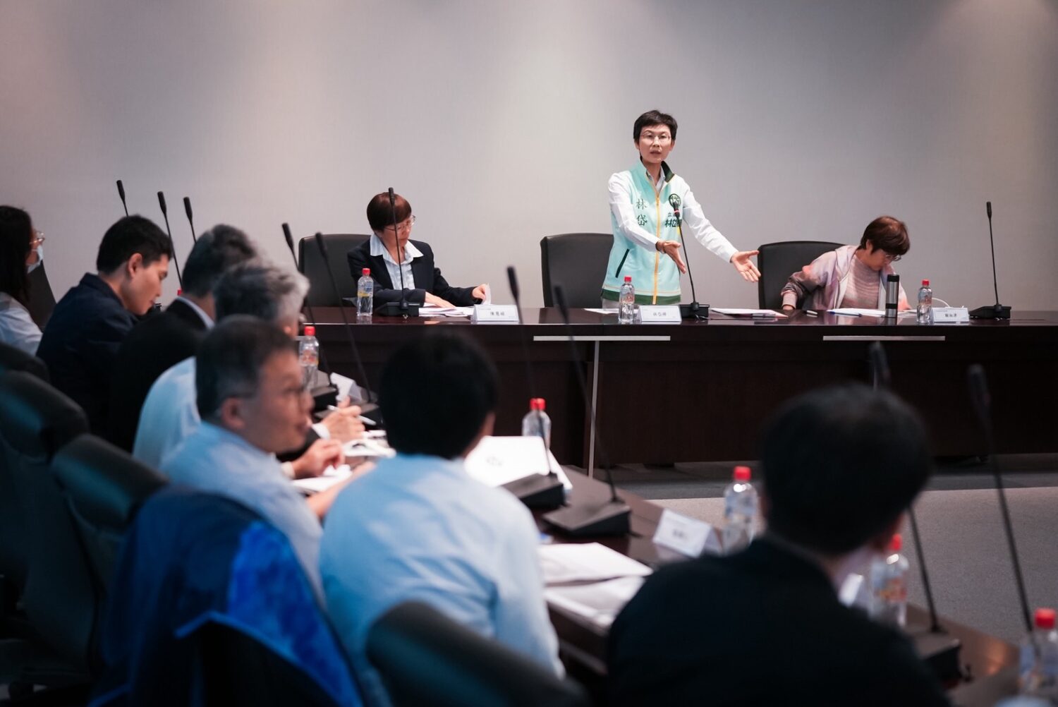 林岱樺表示，高鐵作為國內重要交通命脈，通訊品質不應因高速行駛或長隧道路段而出現中斷情形。(圖／林岱樺國會辦公室)