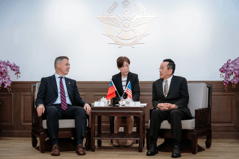 顧立雄接見美國會訪問團 盼技術交流帶動民間國防產業量能 232 照片來源:國防部