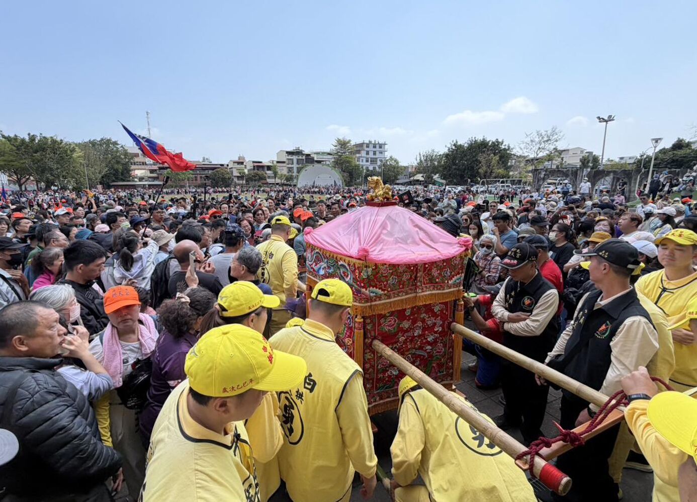 白沙屯媽祖將湧46萬人潮 疾管署緊張！發「三大疫情」警示 211