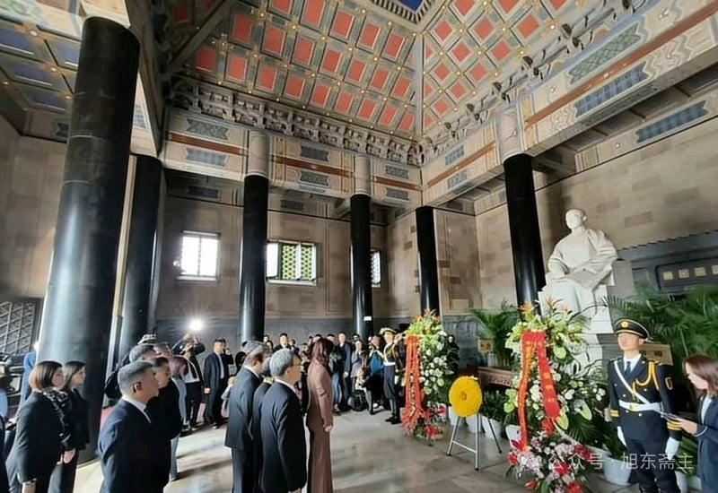 ▲中國國民黨主席鄭麗文率團訪問大陸,4月8日赴南京中山陵謁靈國父孫中山先生。