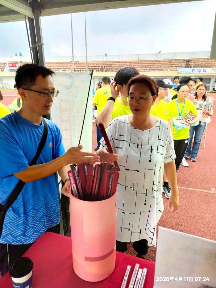 杏輝宜蘭馬拉松登場 文化局強化識詐反賄宣導 37 《圖說》宜蘭縣文化局設攤宣導,以活潑多元方式向民眾傳遞正確觀念。〈文化局提供〉