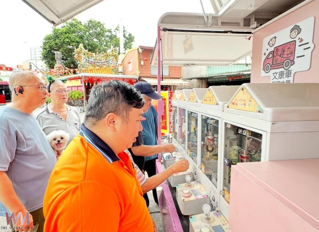 全國最多 台中市文康車深入社區20年 就近提供長輩多元樂齡生活 - https://www.watchmedia01.com