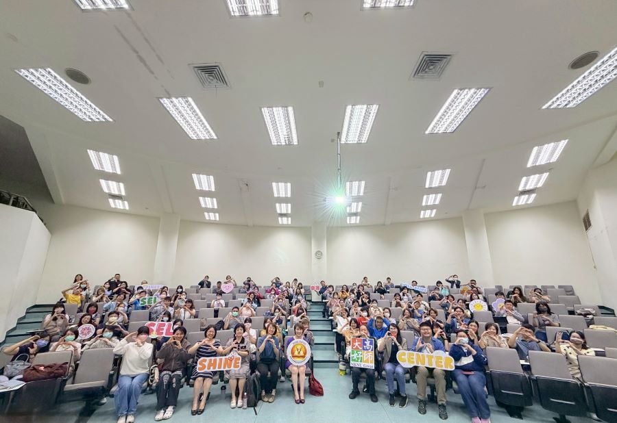 ▲高師大唐硯漁副校長與講座與會者大合照。
