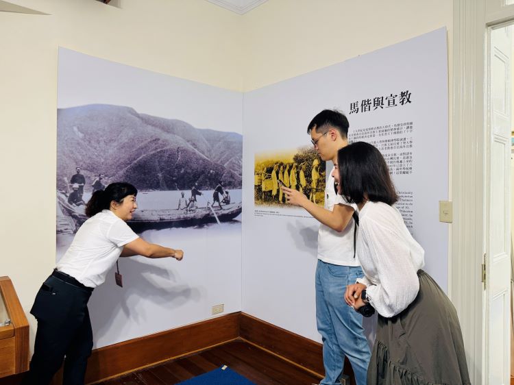 走進馬偕與在地名人足跡 淡古推期間限定深度遊程 46 《圖說》淡水名人故居參訪團---馬偕故居。〈淡古提供〉