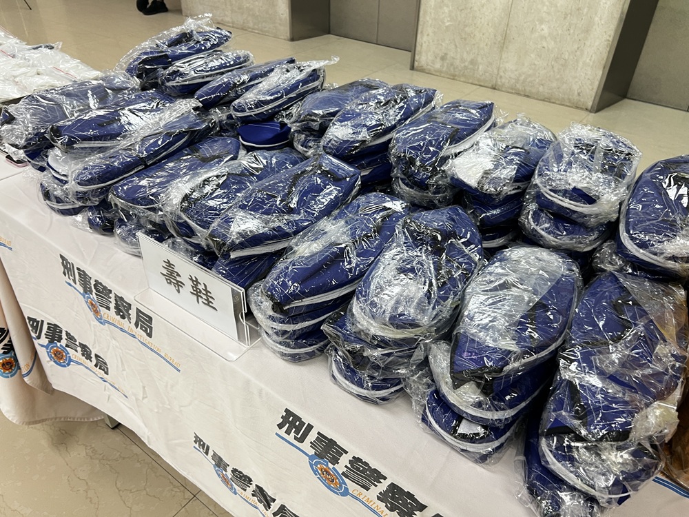 跨境運毒集團手法詭異 壽鞋有鬼夾藏海洛因8公斤 187 cnews204260414a12