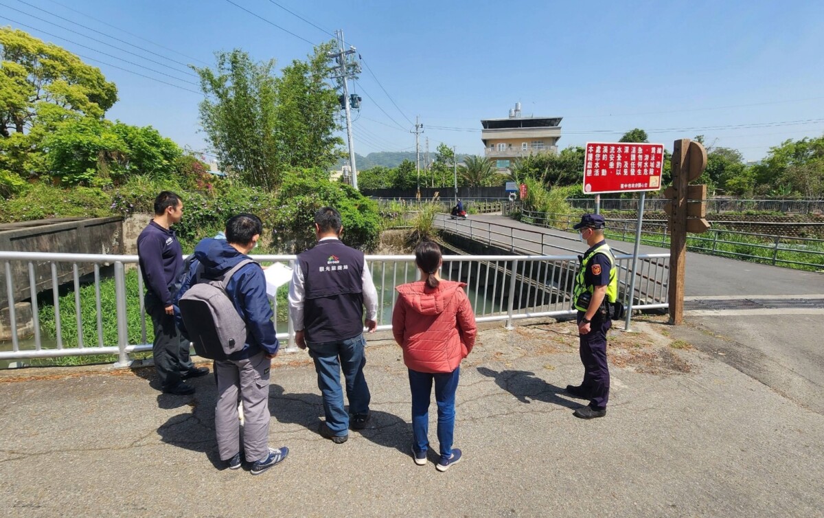 ▲中市府危險水域聯合稽查。(圖/記者顏淑娟翻攝)