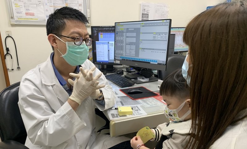 季節交替過敏升溫 醫師提醒:別把過敏當感冒