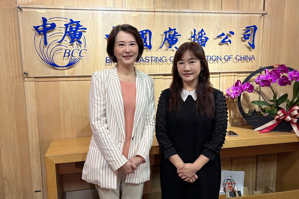 揭綠側翼一樣拿基金會補助 王鴻薇狠酸申請都加上「這2字」 200 揭綠側翼一樣拿基金會補助 王鴻薇狠酸申請都加上「這2字」 199