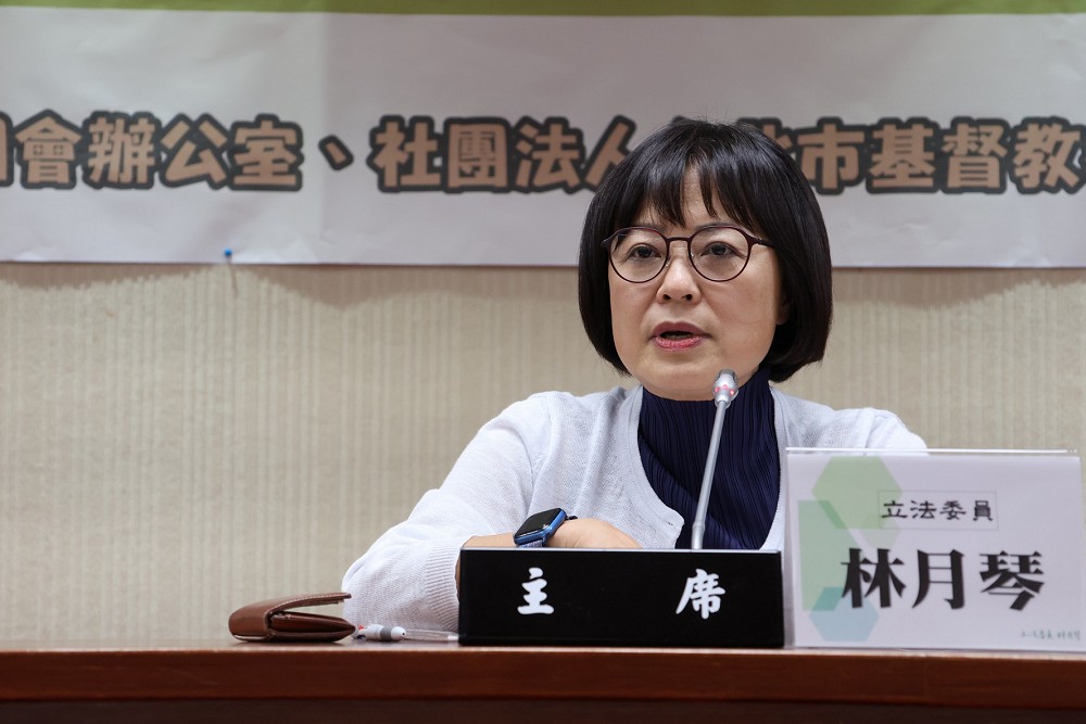 剴剴虐風波!遭誣指介入全國社工連署 林月琴談弱勢孩子不捨落淚 188 剴剴虐風波!遭誣指介入全國社工連署 林月琴談弱勢孩子不捨落淚 187