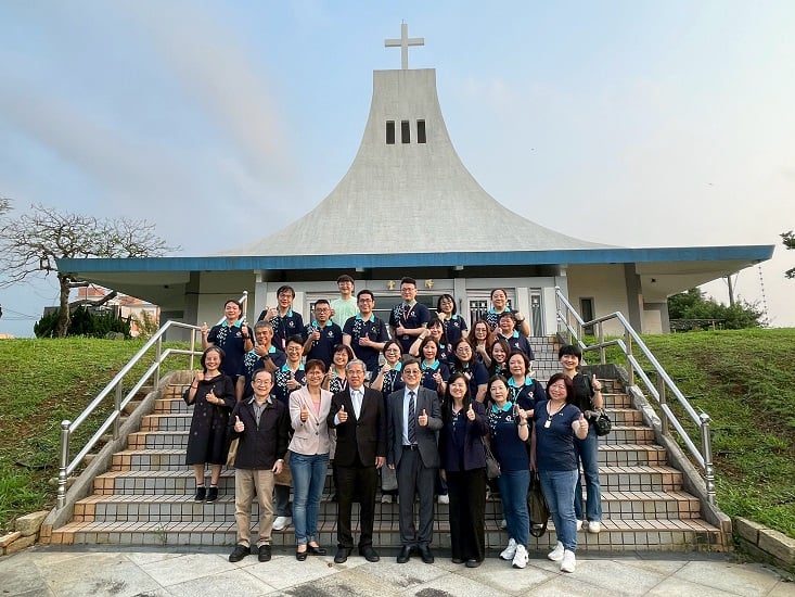 ▲永和耕莘醫院趙嘉倫院長率領團隊參訪聖約翰科技大學,雙方期盼攜手培育長照生力軍。
