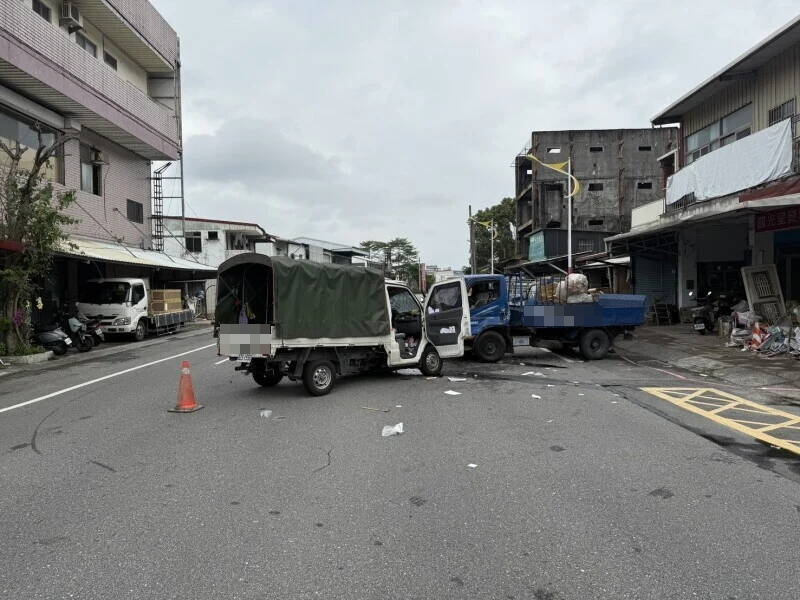 花蓮市尚志路昨(18)日上午8時許發生1起嚴重的對撞車禍。