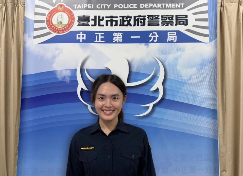 外國旅客遺失伴手禮　中正一警即時尋回獲讚臺灣最美風景