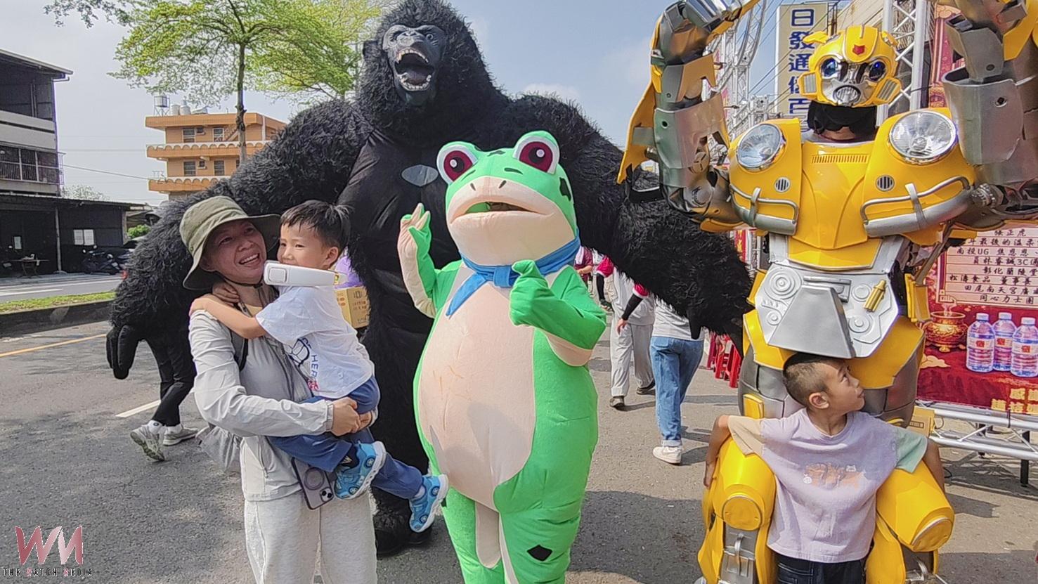 (有影片)/大黃蜂出動!變形金剛迎媽祖 大甲媽遶境變嘉年華 - https://www.watchmedia01.com