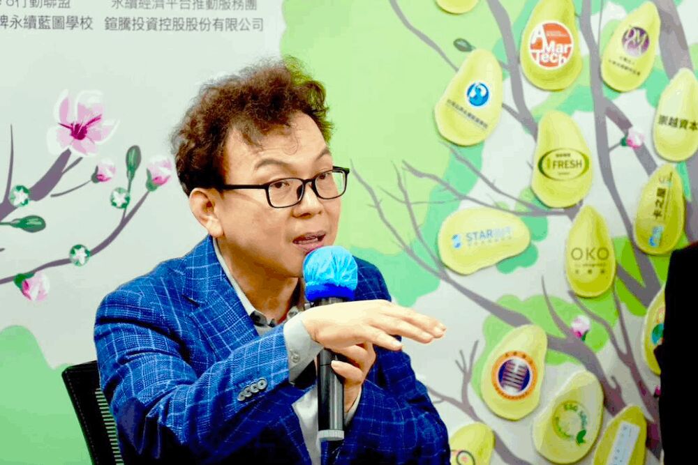 照片來源：鄭正鈐臉書