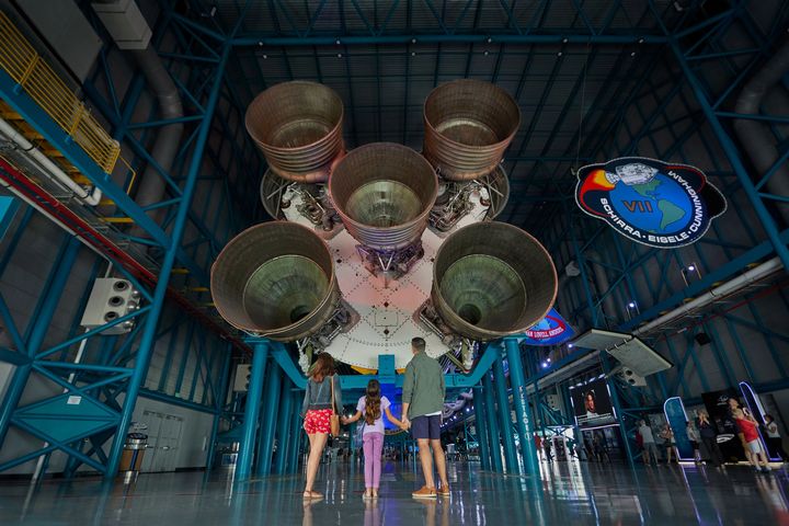 阿提米斯二號任務凱旋再掀星熱潮 美國推廣太空主題與暗空旅遊