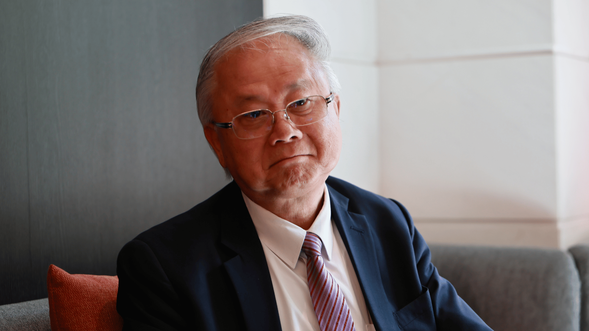 豪門國際開發董事長簡廷在說:「沒有一個人會無緣無故離鄉背井。」
