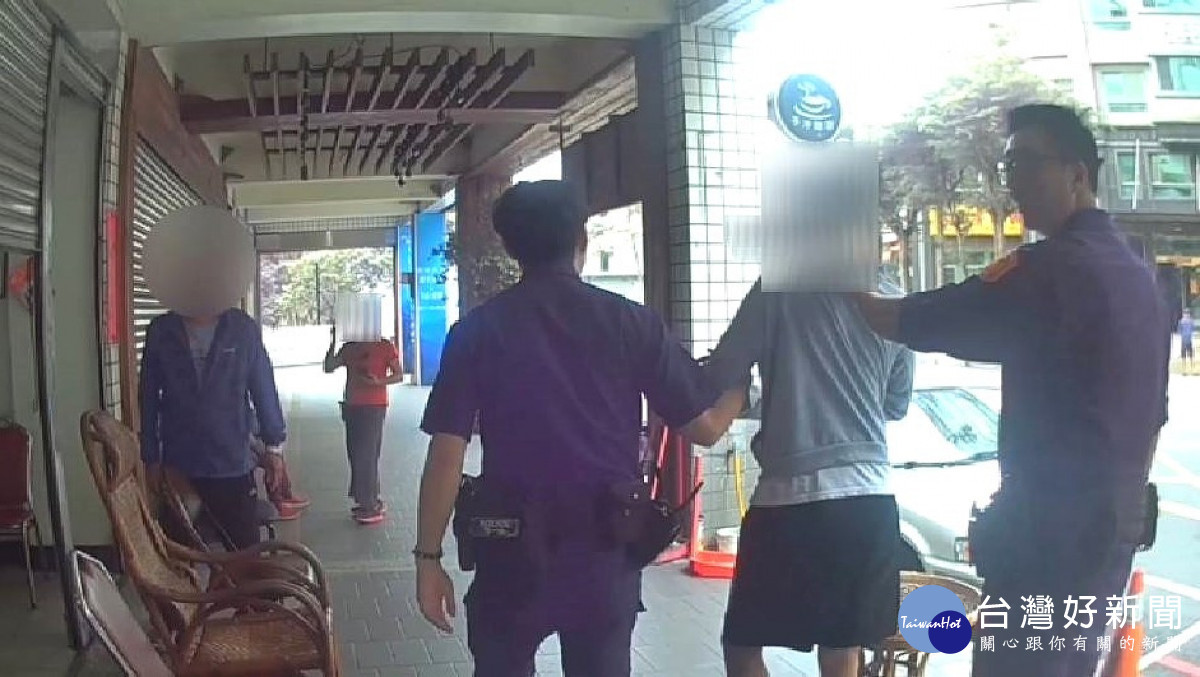 蘆竹警鷹眼攔截「喪屍煙彈」，員警當場識破依法究辦。<br /><br /> <br /><br /> 