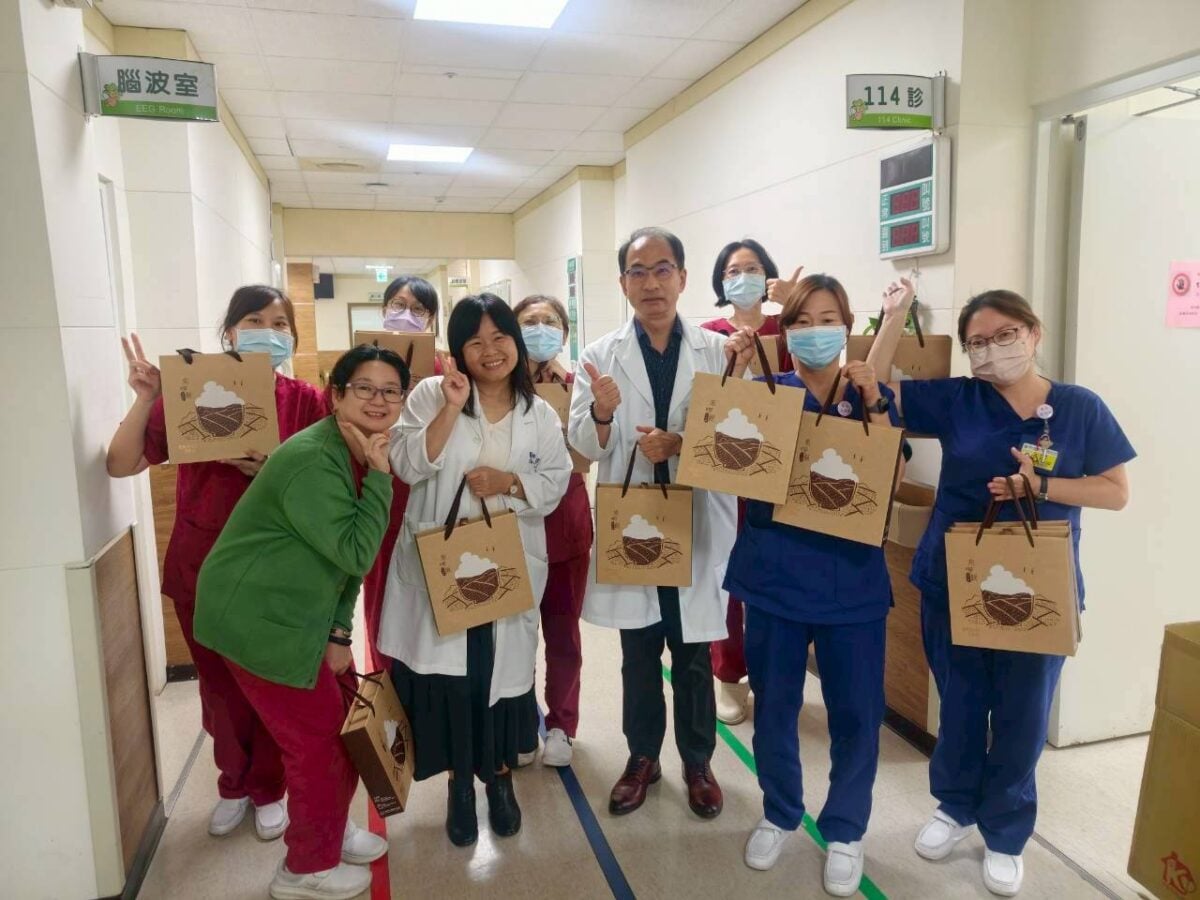 ▲岡山醫院推公益禮盒，勞動節兼顧員工福利與弱勢就業支持。
