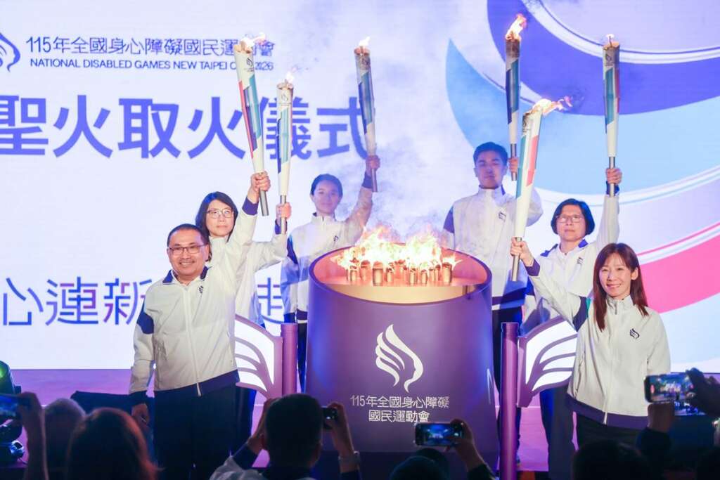 ▲今年賽會同時特別與85度C合作推出「LINE傳聖火抽黃金」,從5月1日至5月22日,民眾只要揪親朋好友組隊在全臺指定打卡點接力打卡、傳遞聖火,有機會抽中好禮。