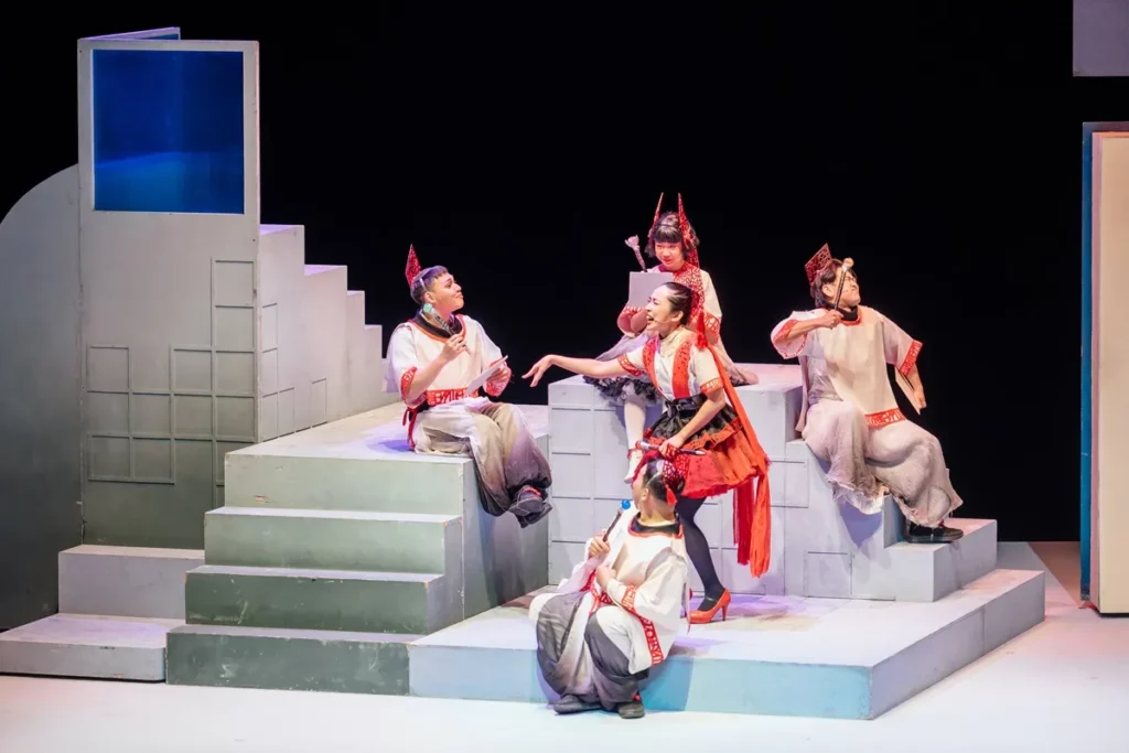 「藝起進劇場—音樂劇篇」由連續3年獲選臺中市傑出演藝團隊的「刺點創作工坊」擔綱演出，展現充滿想像力與感染力的舞台魅力。（圖/歌劇院提供攝影：林峻永）