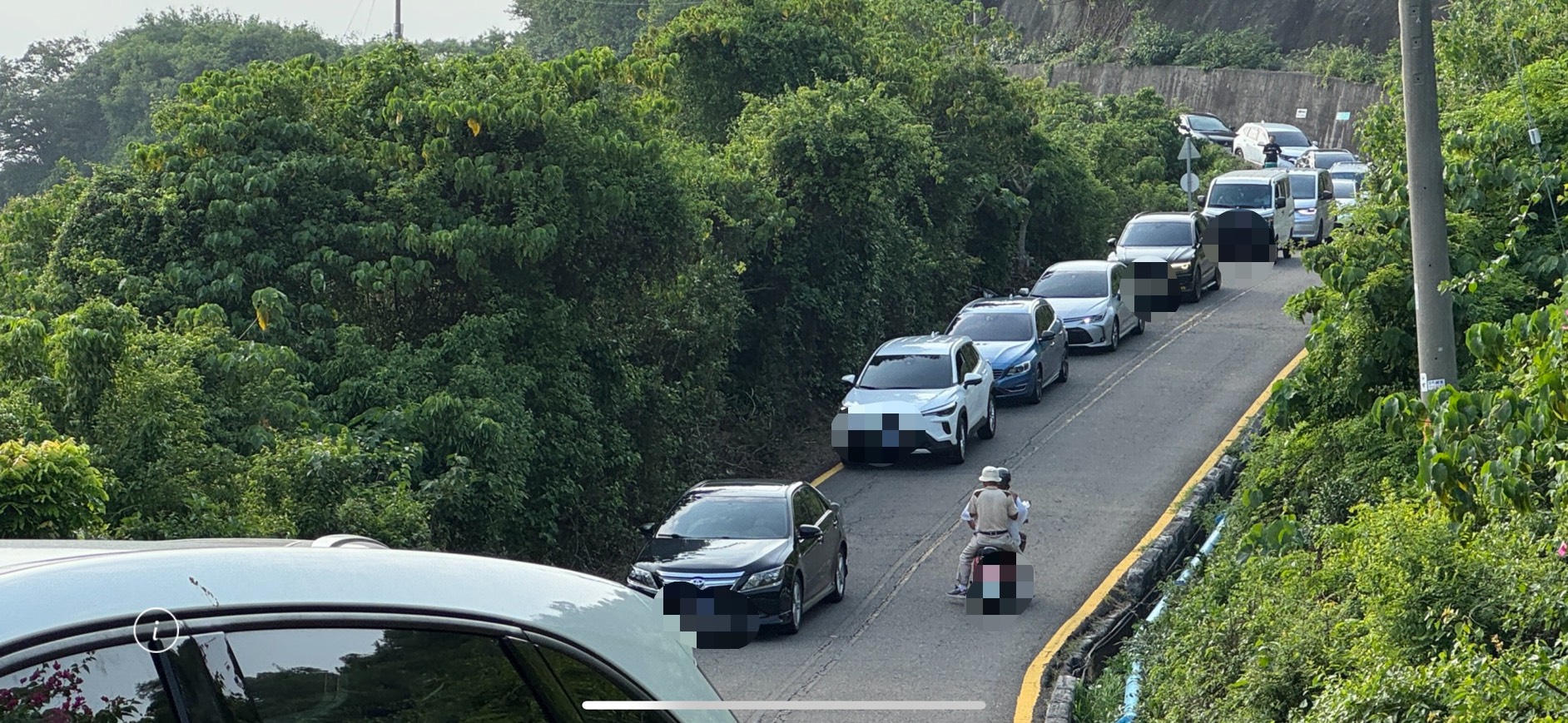 高雄柴山翻車意外塞車2小時 居民、災害防救志工攜手展現暖心力量 - https://www.watchmedia01.com