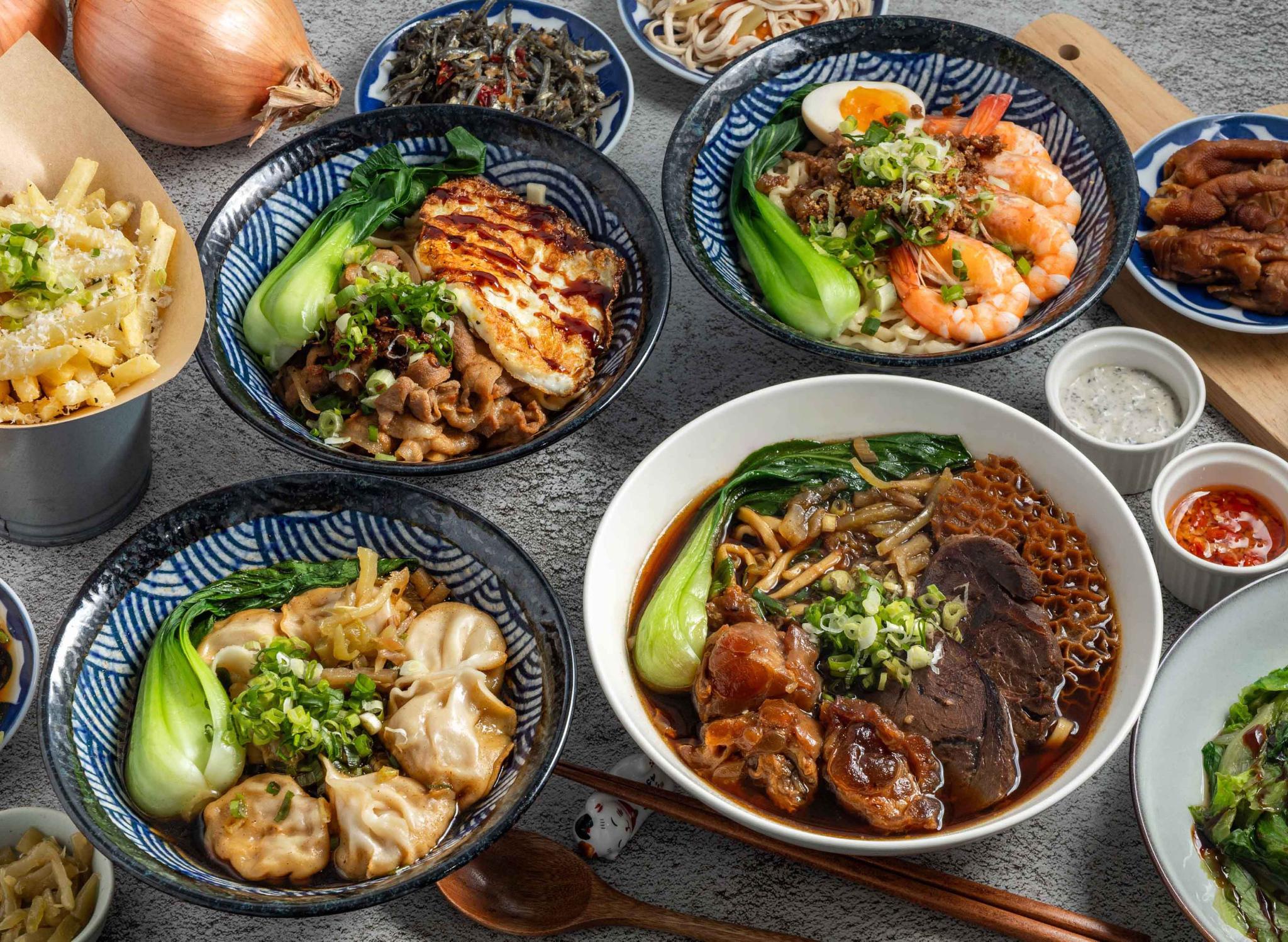 充滿故事感的南崁牛肉麵店!由舊倉庫翻修而成,純白希臘風的小屋外觀,是當地著名的美食景點(圖/Medick Marketing Ltd.提供)