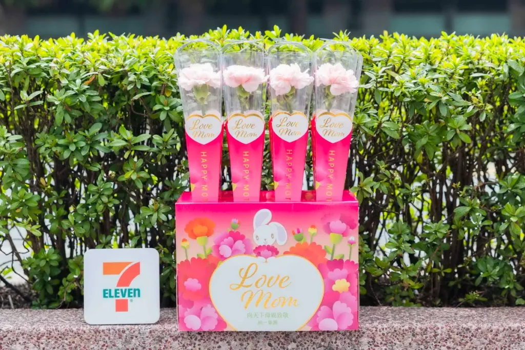 「Love mom」一年一度的母親節，雪鈴兔波波向天下母親傳遞深深的敬意與祝福！
