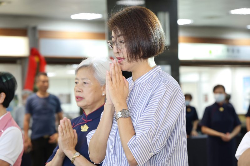 慈濟南投縣府浴佛 許淑華縣長:感念佛恩‧父母恩‧眾生恩