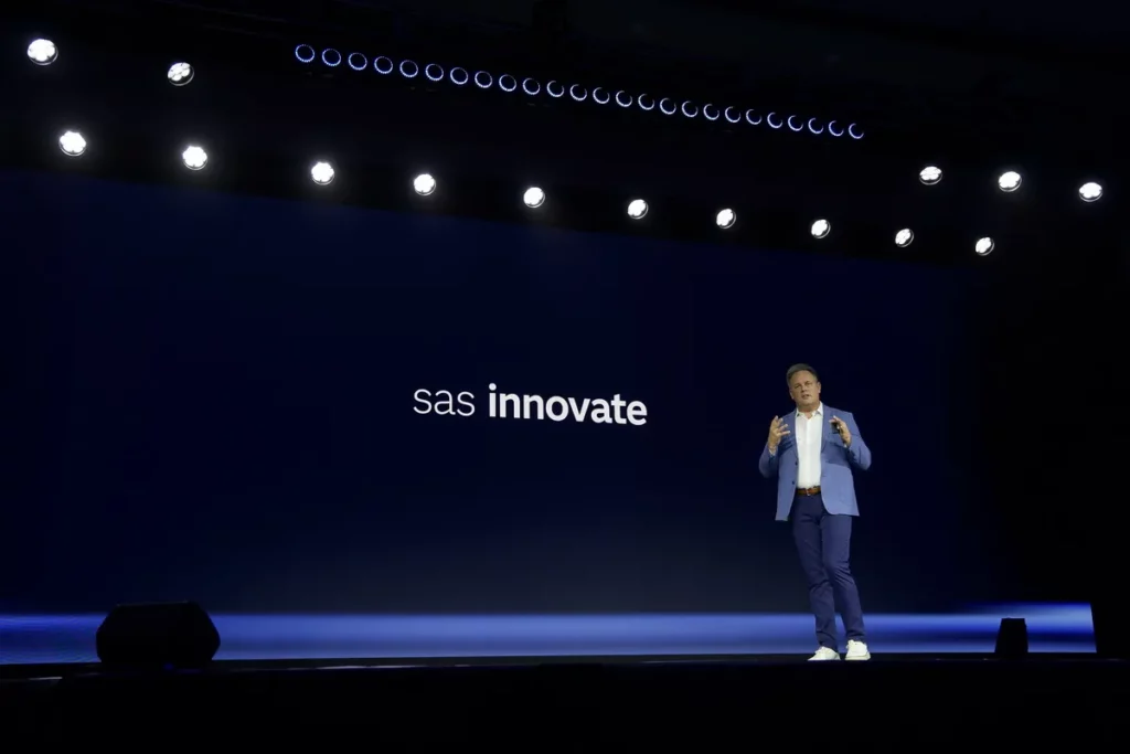 SAS 執行副總裁暨技術長Bryan Harris指出下一個創新時代將屬於能夠將強大AI與治理,透明度和問責制相互結合的公司