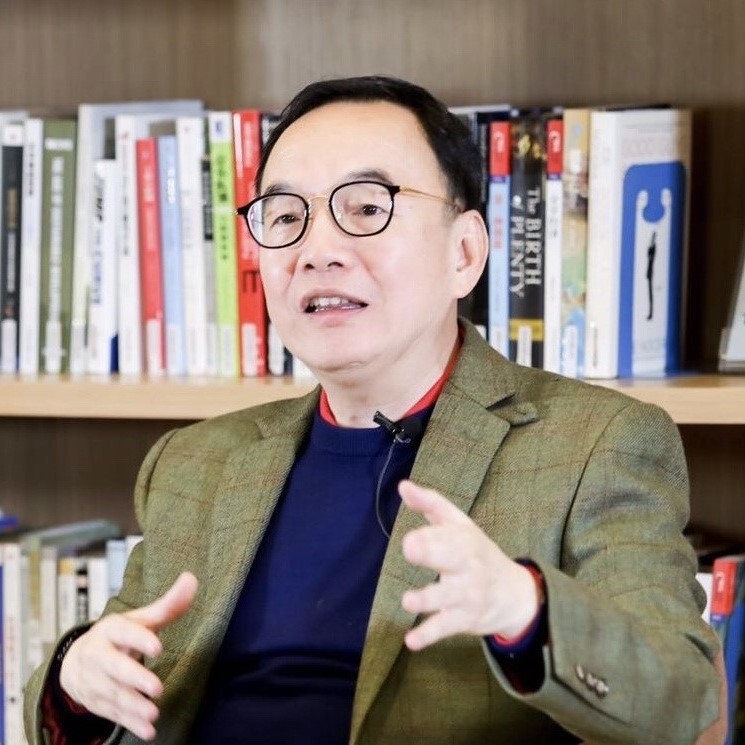 圖／全球藝術金融泰斗梅建平教授（左）來台與知名收藏家鄧傳馨博士暢談藝術。（長庚大學 提供）
